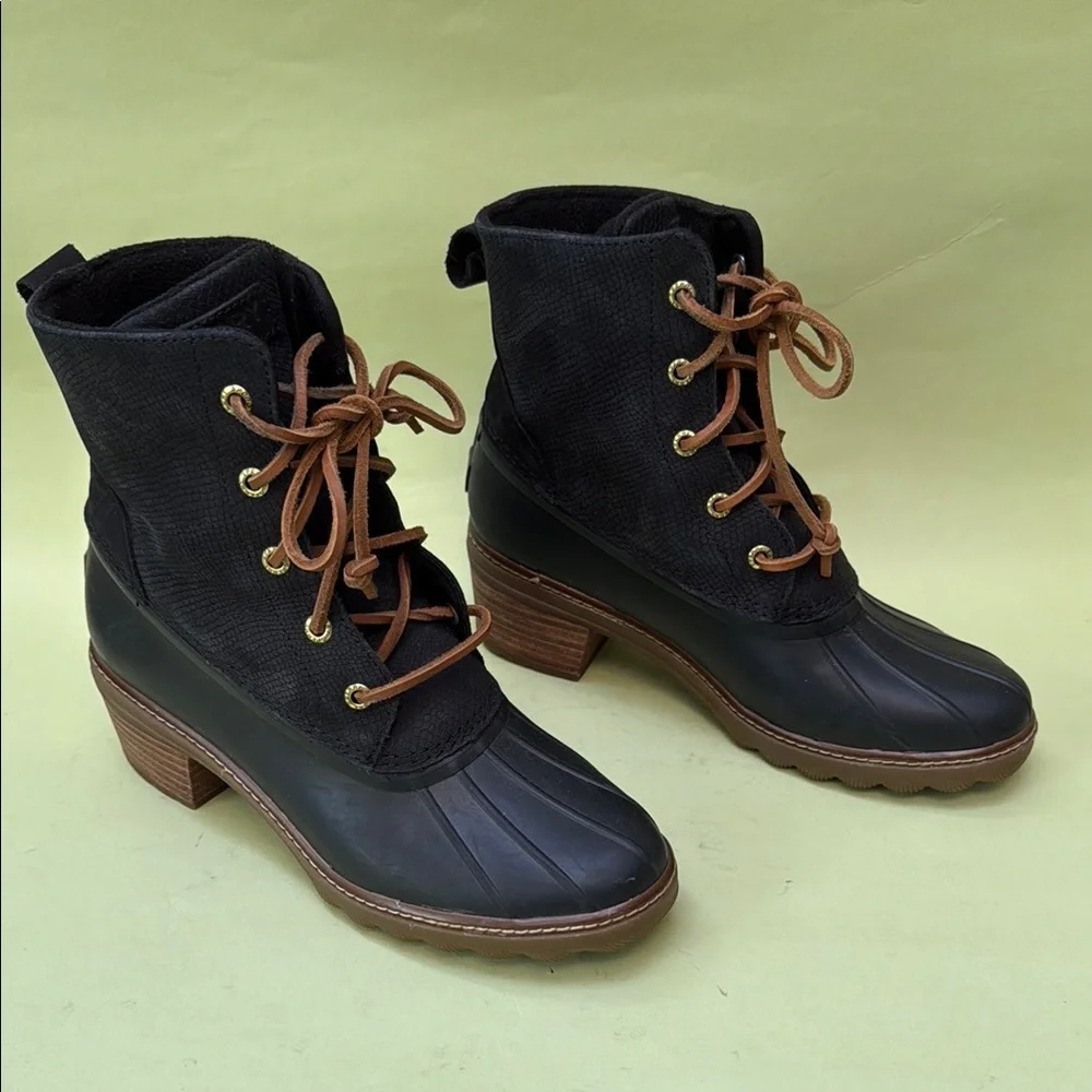 Sperry Black and Brown Winter Rain Boots with Chunky Heels